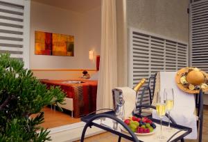 Room - external evening
