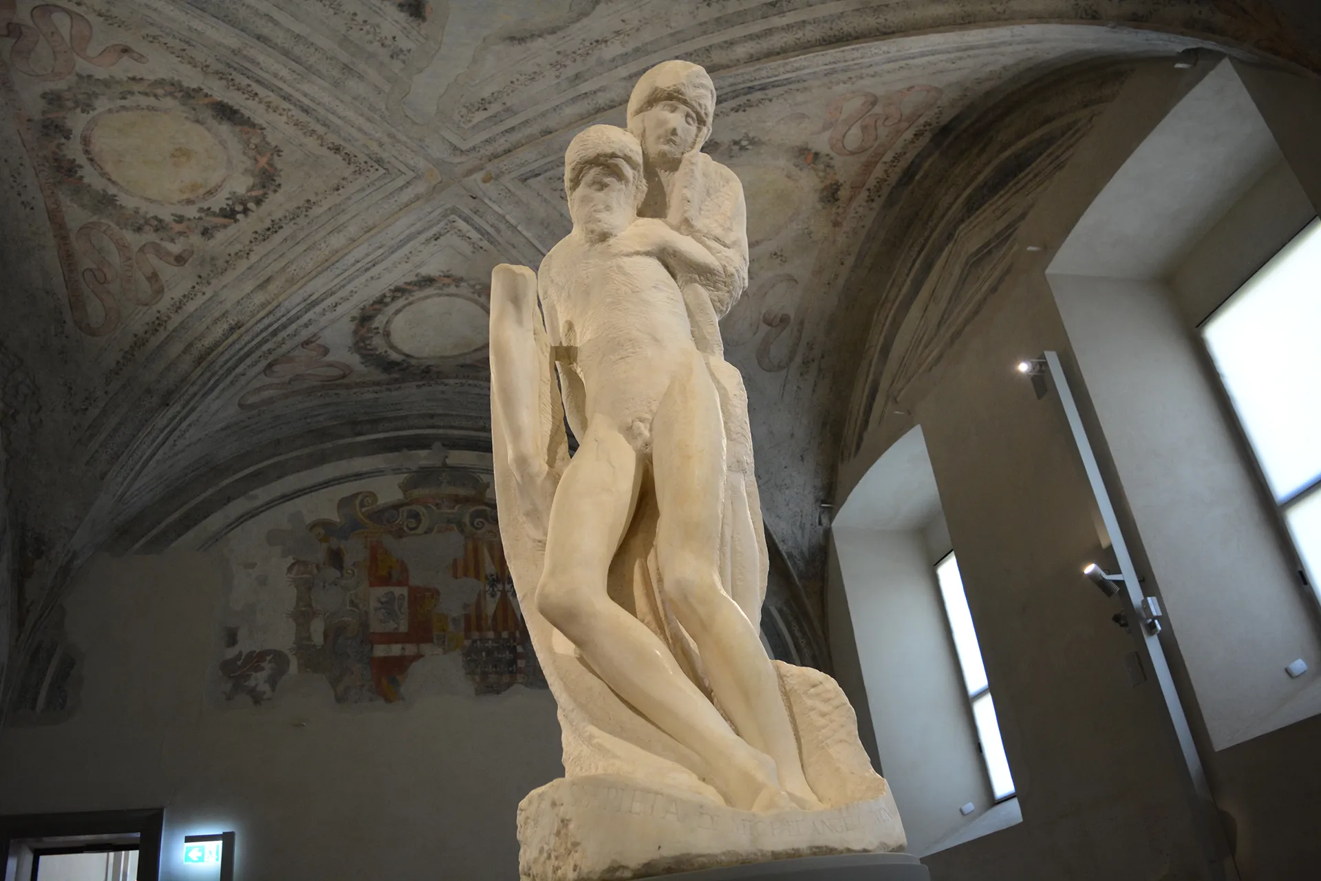 Nell'immagine, la Pietà Rondanini di Michelangelo.